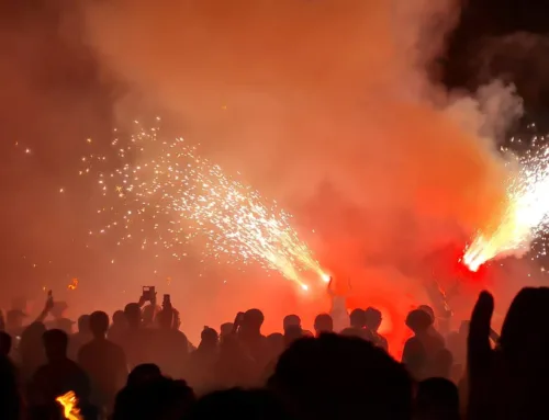 Revetla de Sant Joan 2025 en Palma: fuego, música y tradición en el Parc de la Mar