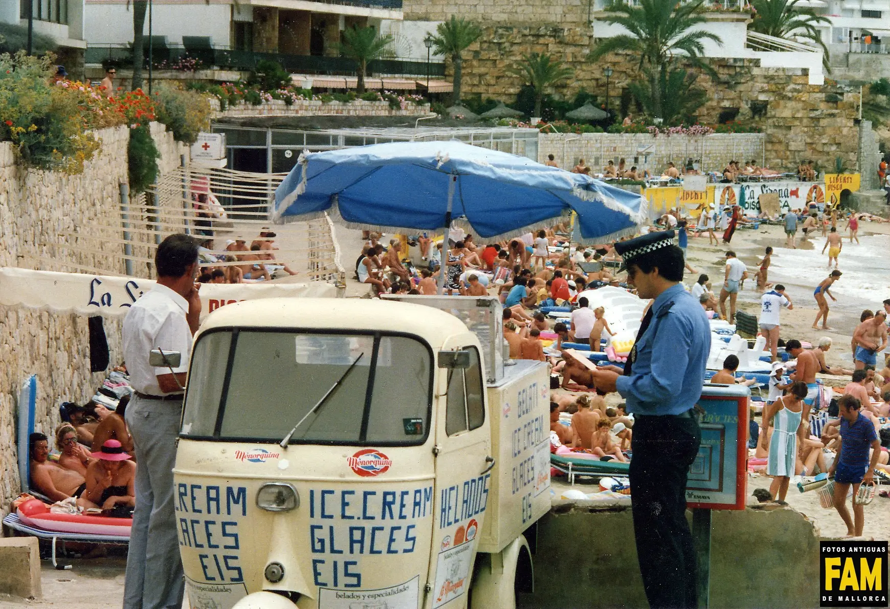 Heladero Toni.