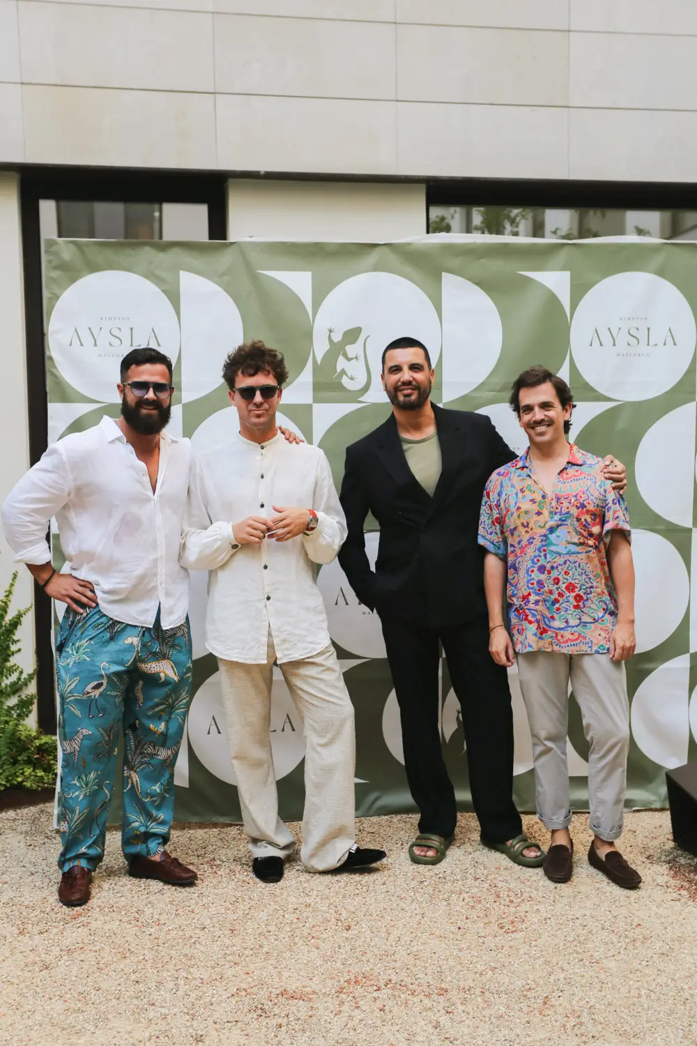 Luke Slahugter, Aldo Comas, Martina Benvenutto, Nicola╠üs Pacheco