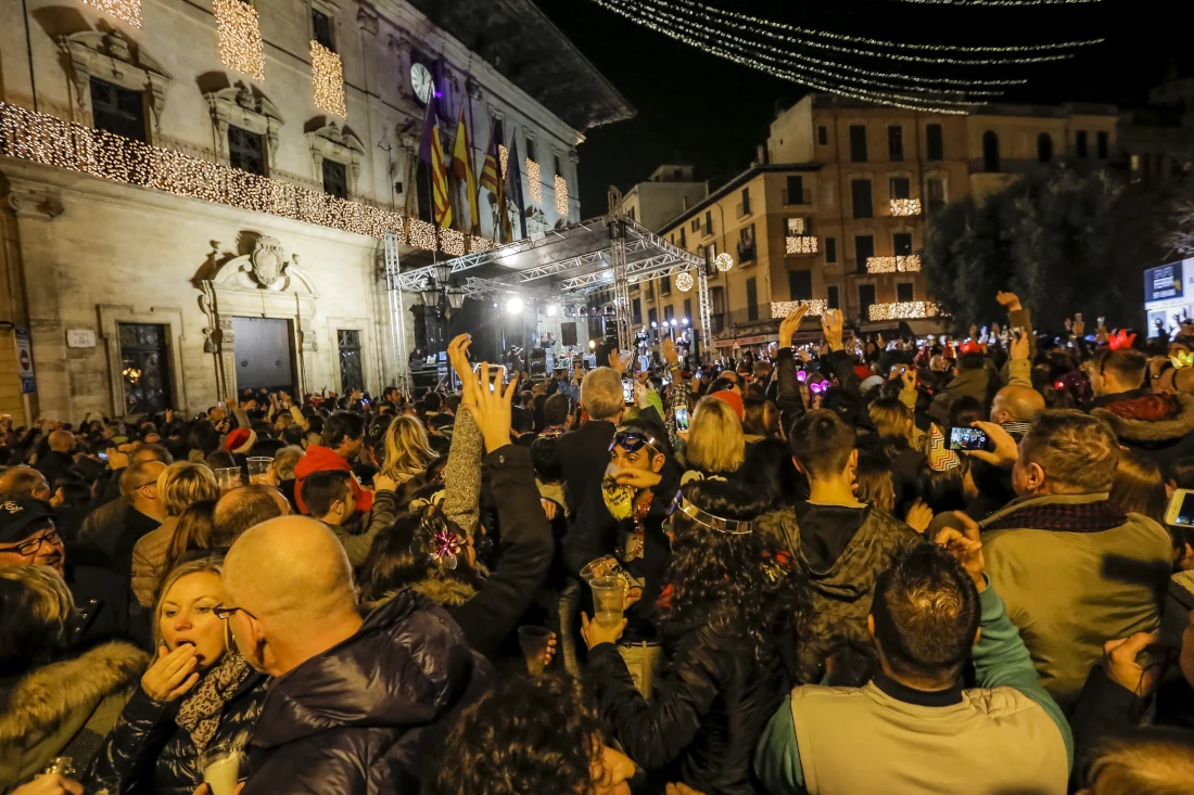 nochevieja en palma campanadas cort
